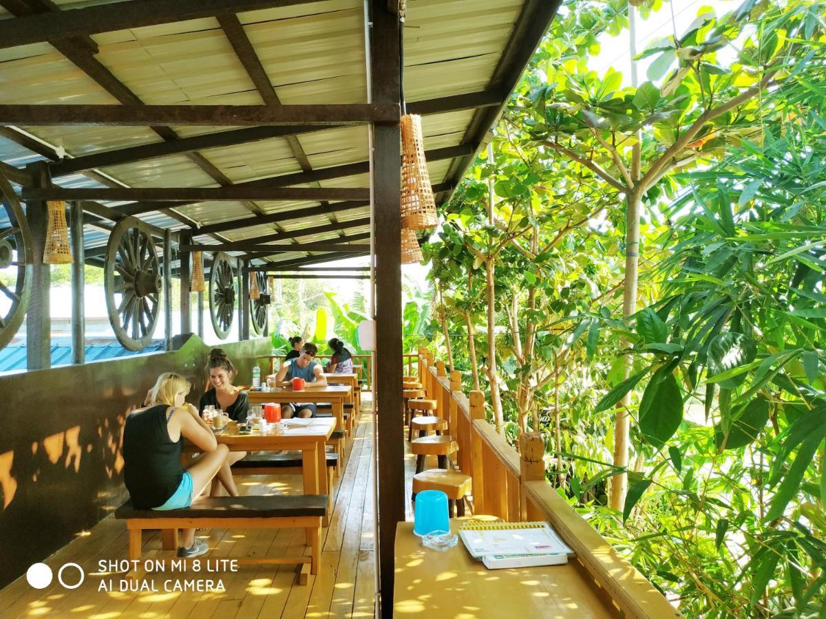 Dream House Guest House & Restaurant Ngwesaung Bagian luar foto